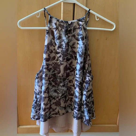 Like New! Sans Souci Floral Tank Top Blouse Size Medium - Picture 2 of 6